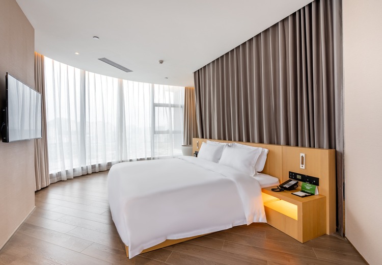 尊享溪山御景套房