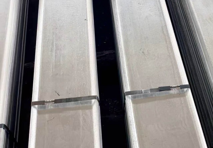 止水钢板：双重止水、卓越防腐、施工便捷，适用于潮湿及腐蚀性环境的建筑防水优选