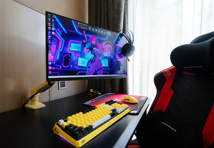 单人轻奢电竞房