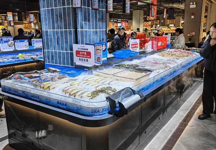 生鲜设备新宠——冰台，打造高品质生鲜展示与保鲜环境，提升生鲜售卖体验