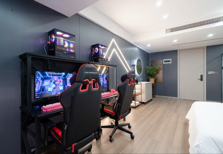 双人轻奢电竞大床房