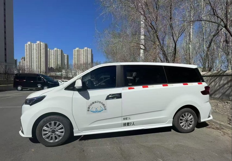 自由疆途・七座豪华专车 私家定制行