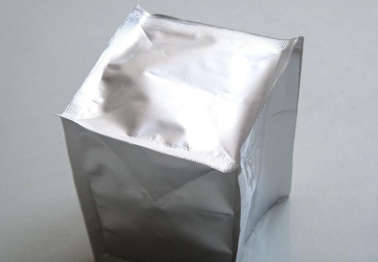 复合包装：多种材料组合而成的多功能包装，含基层、功能层与热封层，功能多样可定制