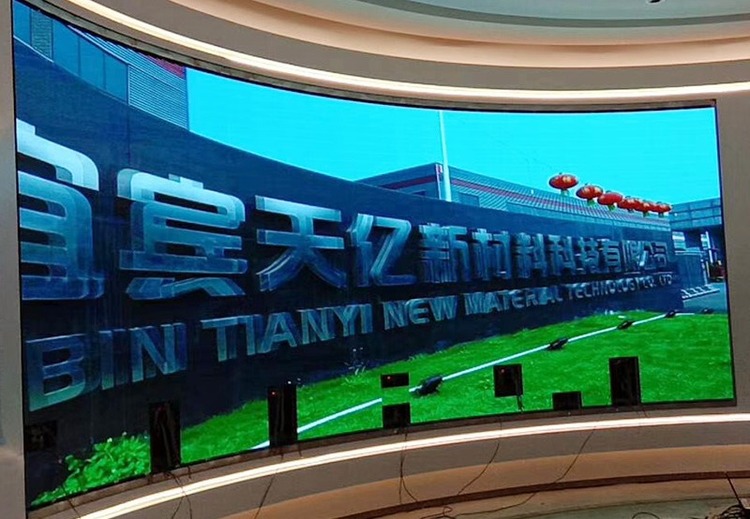 主流规格LED显示屏：核心参数优、优势显著，适用于商业、公共、演艺等多场景