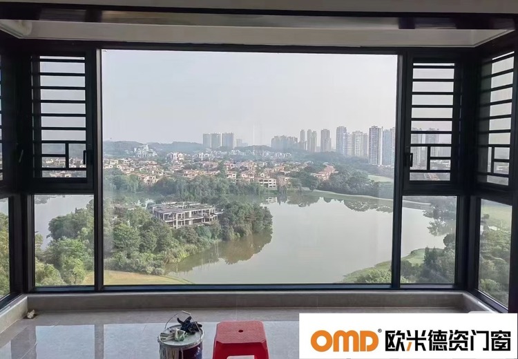 核心材料与结构大揭秘：高精铝合金型材、优质玻璃等打造高性能门窗