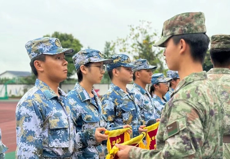 叛逆青少年管教