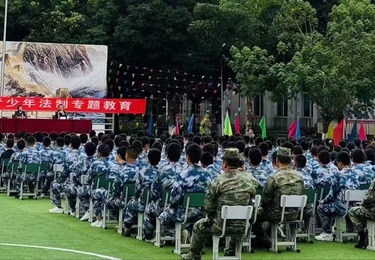 16岁男生（青云）—— 叛逆顽劣+盗窃成瘾，从迷途少年到考入重点高中