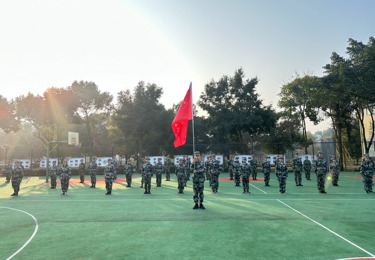 早恋叛逆+厌学辍学，15岁女生从“迷茫早恋”到“专注成长”