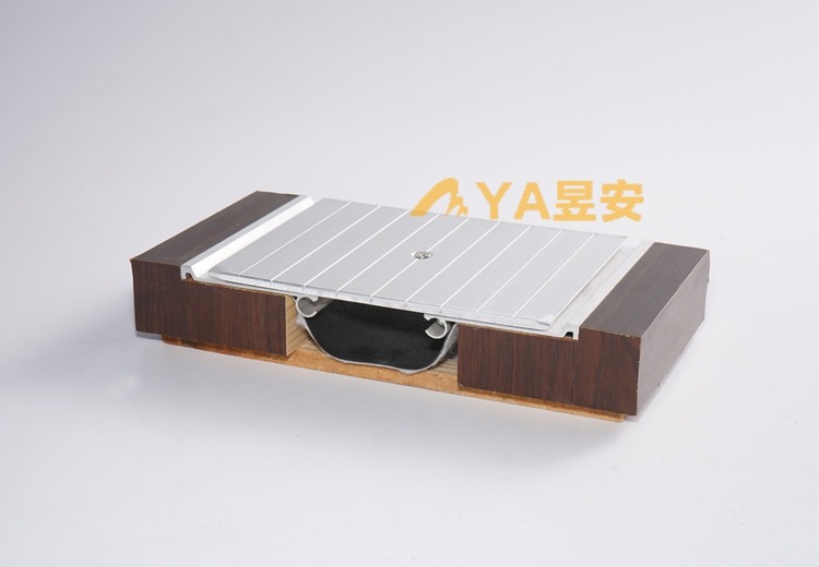 地面承重型变形缝