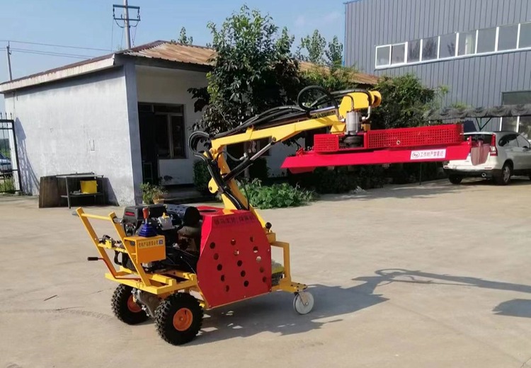 自行走全液压手推修剪机