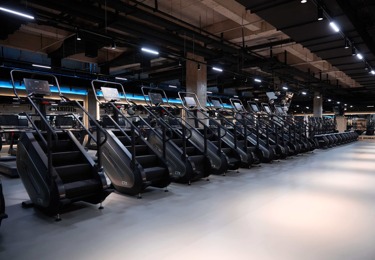 浩瑞斯国际健身俱乐部（HIGHRACE GYM）—— 运威体育高端商业健身空间标杆案例