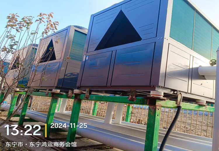 东宁鸿运会馆9000平 3台120P