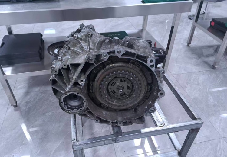 专业变速箱维修：专注AT、CVT、DSG，擅解CVT故障，一站式综合性汽车服务机构