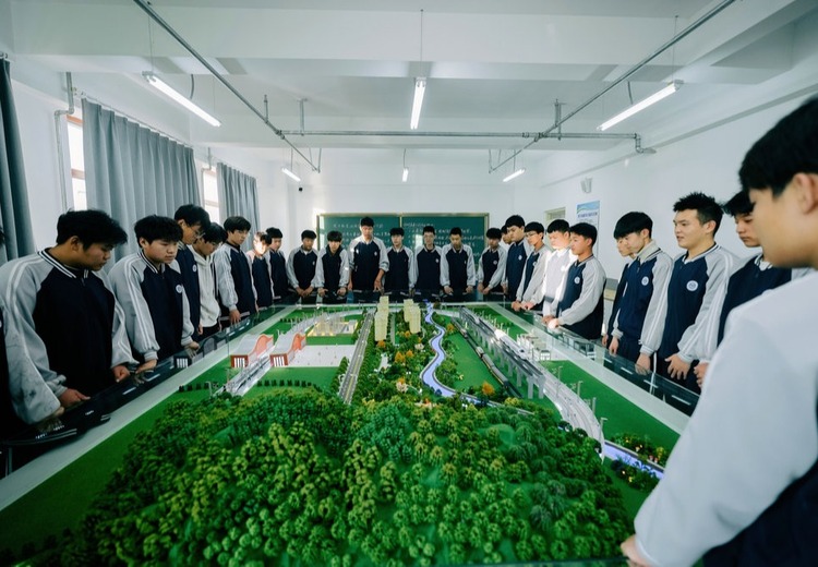 哈尔滨理工技工学校