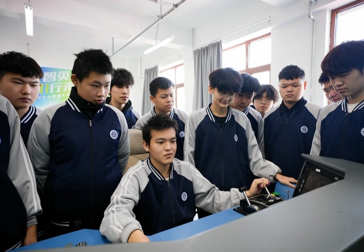 哈尔滨理工技工学校