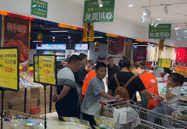 店内人气火爆