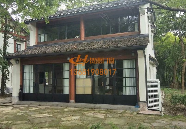 探寻老洋房钢窗的独特韵味：承载岁月记忆，彰显历史与建筑之美