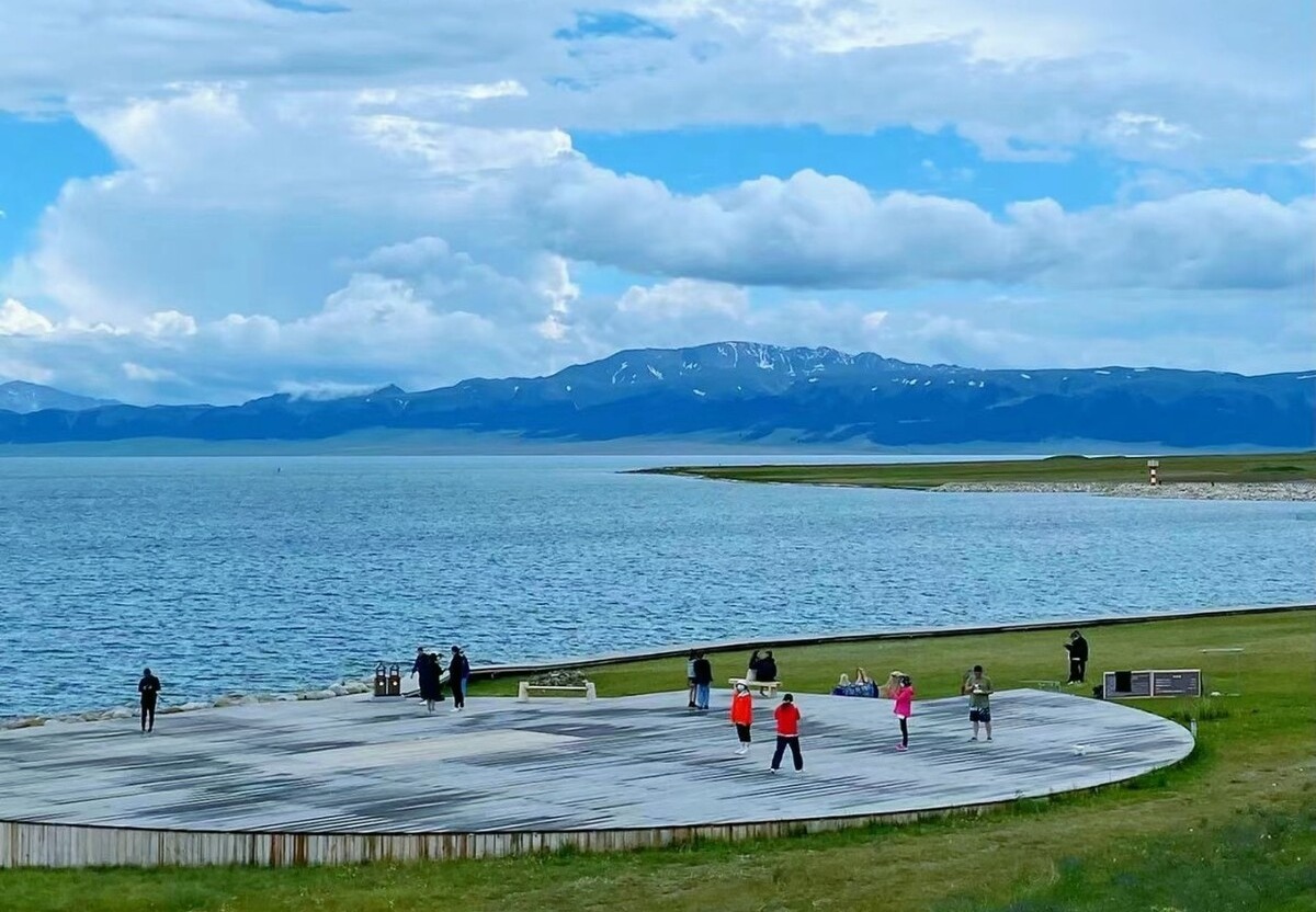 赛里木湖环湖全景休闲治愈游