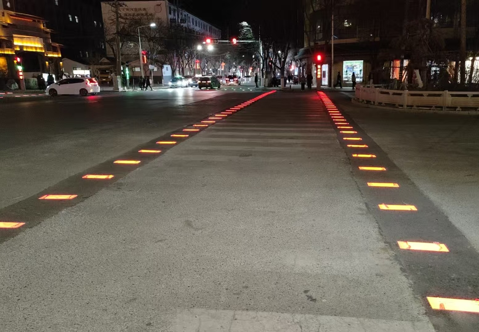 智慧斑马线地砖灯