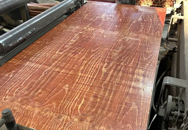 建筑模板