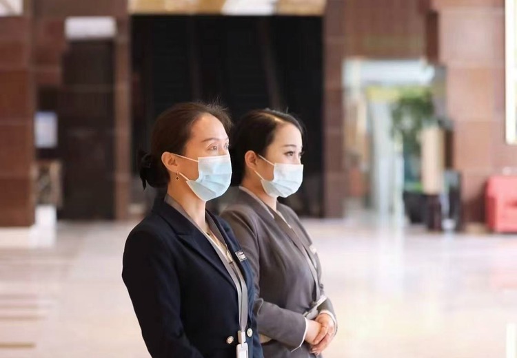 专业热情管家团队，为孕产家庭量身定制服务，解决困扰提升幸福感