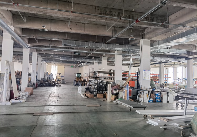 慕尔华门业：提供套装门、墙板、木饰面等全品类产品，打造全屋定制一体化家居美学
