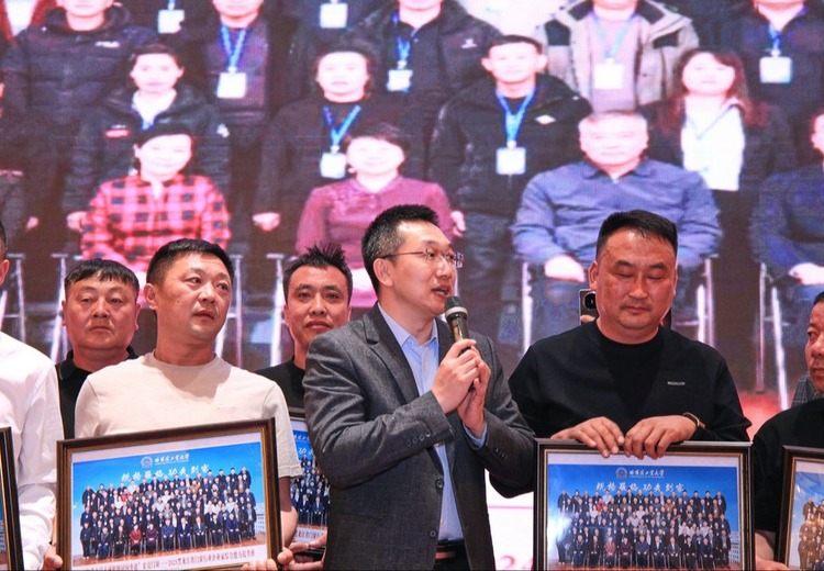 精彩呈现！带你领略展会现场震撼瞬间，多视角高清展会照片大赏