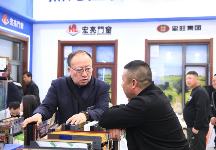 展会精彩瞬间：定格多元魅力，共赏展会现场震撼风采——附精美展会照片