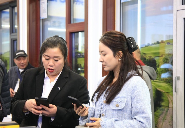 震撼呈现！聚焦展会精彩瞬间，海量高清照片带你领略行业盛宴魅力