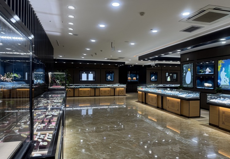 玉满天成线下展厅：布局雅致，货源充足，坚持保真，提供全链路服务甄选和田玉臻品