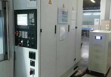 深圳智稳电源非接触式稳压器用于高精度数控机床。