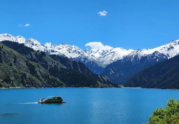 新疆全域旅游包车（南北疆全景&middot;长线专属）