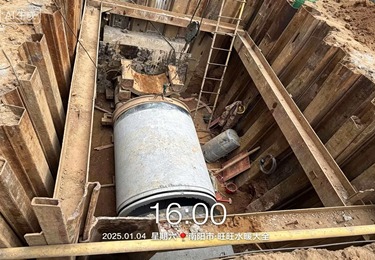 新野纺织路雨污分流项目，非开挖顶管施工