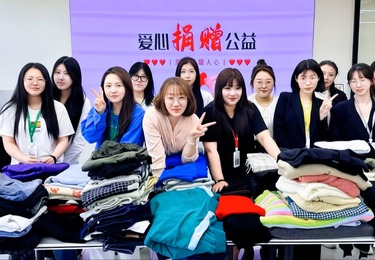 在创沃斯这道风景线里，我努力做一束光！