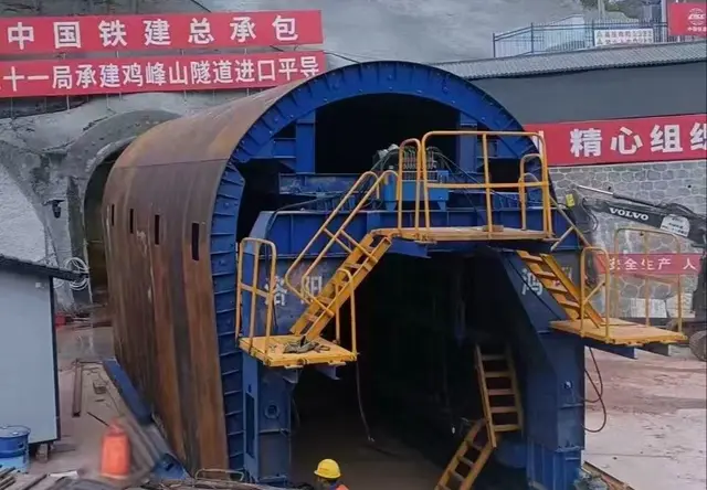 钢模台车