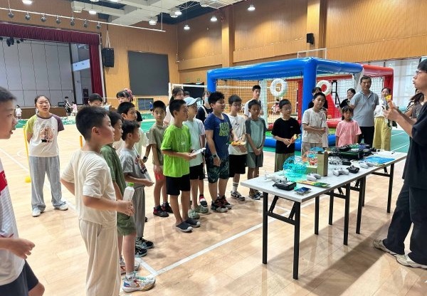 无人机青少年培训：多维度助力成长，激发科技兴趣、提升能力，为升学与未来发展奠基