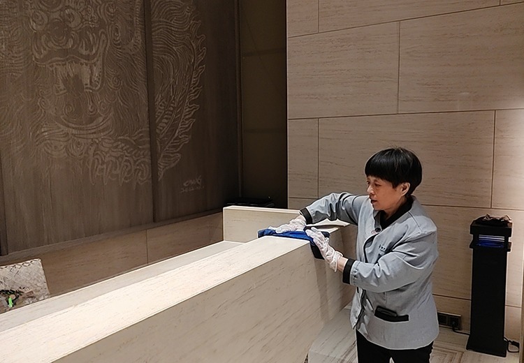 专业清洁服务覆盖多领域多地区，完善体系保障服务品质与效率