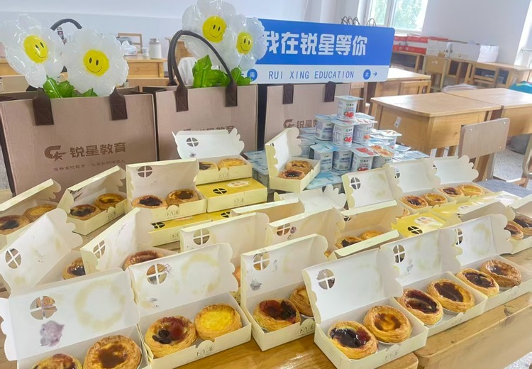 考培服务：公务员、研究生考试及银行国企招聘培训，在校生与在职者皆适用
