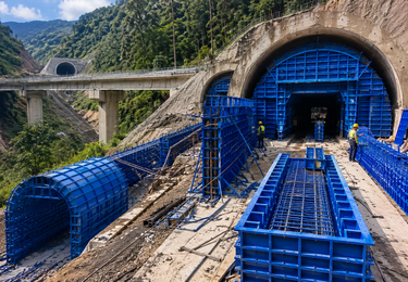 玉磨铁路普洱段、西双版纳段隧道及桥梁配套工程