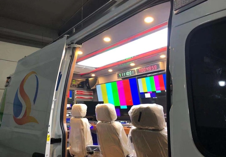 专业定制5G融媒体等直播车，一站式全包服务打造可移动专业演播室