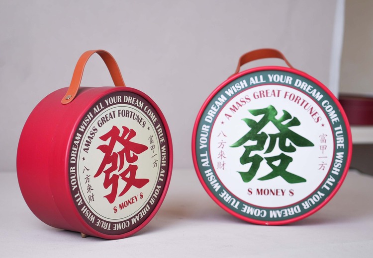 经典上下扣合圆筒造型包装，精致裱纸大气款式，适用于多品类礼品