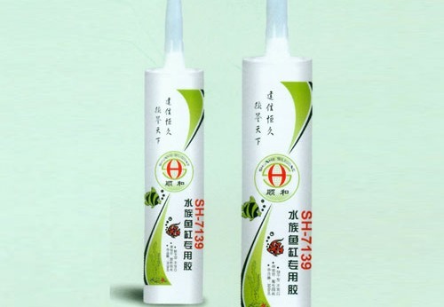 单组份中性耐候密封胶：特性优用途广，施工有要求，注意安全与贮存