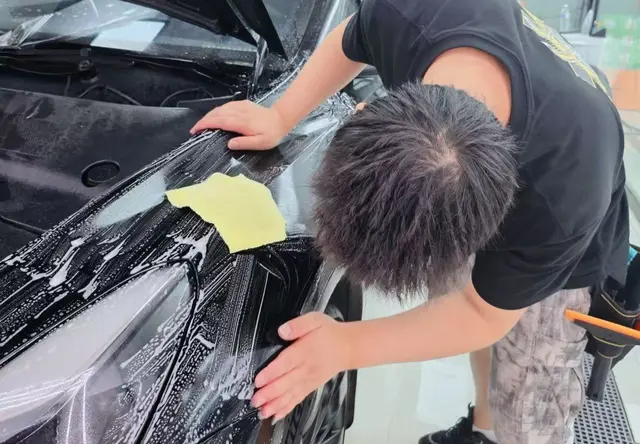 长春老蔡贴膜改装
