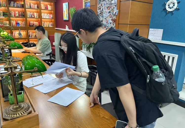 雅思、托福、考研英语等多课程授课，资深教师+专属学管，提分有保障