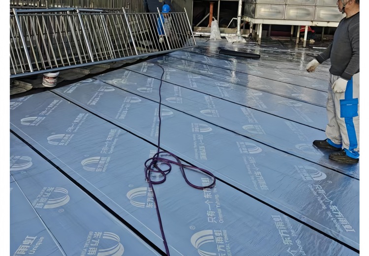 上海蓝幕：一站式建筑材料供应，五大定制服务保障沪上防水修缮工程品质
