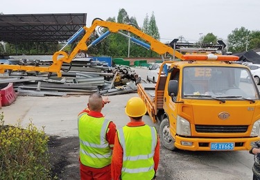 豫工绿篱修剪机助力邛明高速道路养护
