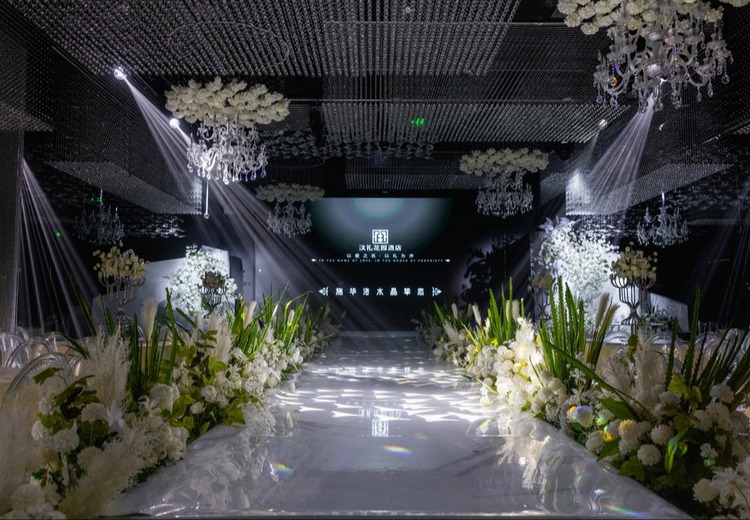 汉礼花园酒店：草坪婚礼、升学宴、婚礼季特惠及优质住宿一站满足