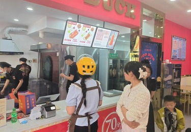 老顾客复购，“吃一次就忘不掉”