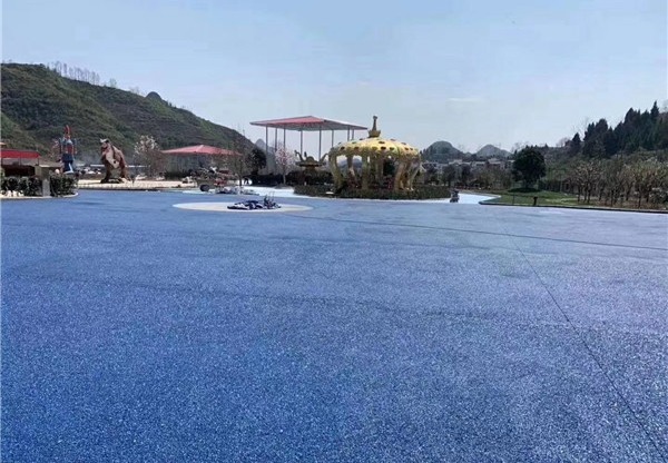 透水混凝土地坪：生态环保、功能多样，适用于多场景的理想路面材料