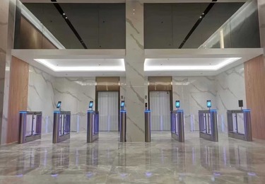 写字楼大厅人行道闸案例
